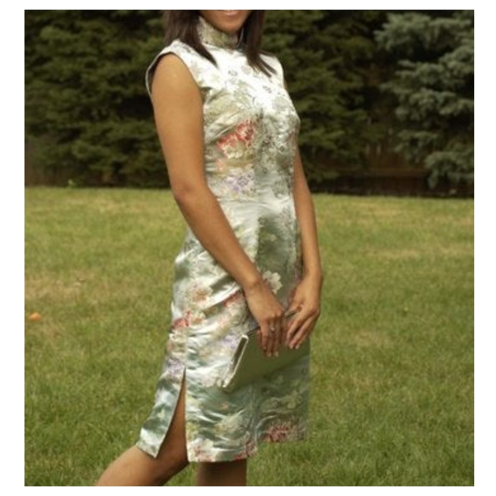 McCALL's  Cheongsam mandarin collared dress - Picture 2 of 5